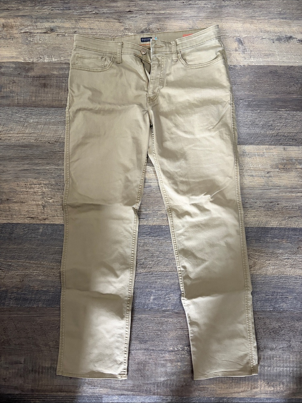 Dockers Straight Men’s Khaki Pants — Light Beige